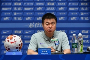 是否曾动容落泪？于根伟回应：未曾，我的情感阈值不低